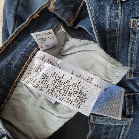 LEVI'S Premium 501 High Rise Straight Cropped Leg Distressed Button Fly Jeans - Picture 6 of 16